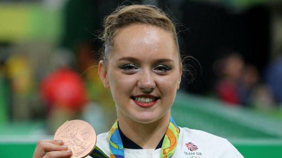 إنجلترا تتمرد على تعليمات مدربي الجمباز