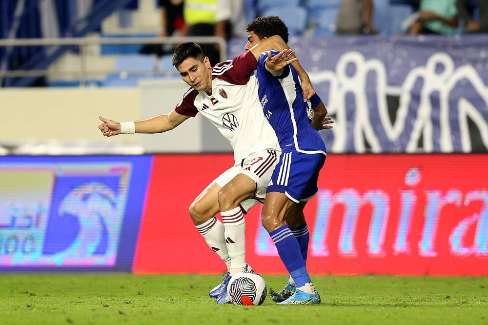 مباراة النصر والوحدة في دوري أدنوك     تصوير : (( هيثم الخاتم ))