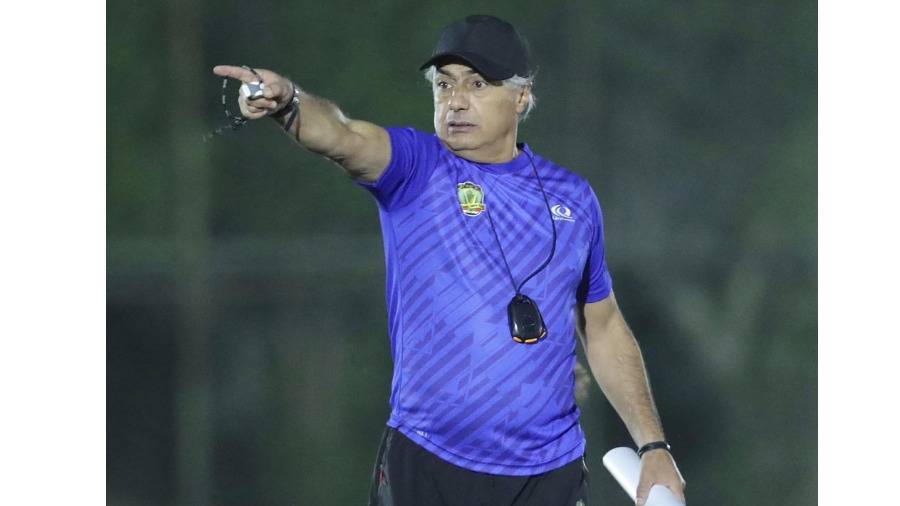 مطالبات بإقالة الليلي من تدريب الشرطة العراقي وإعادة مؤمن سليمان