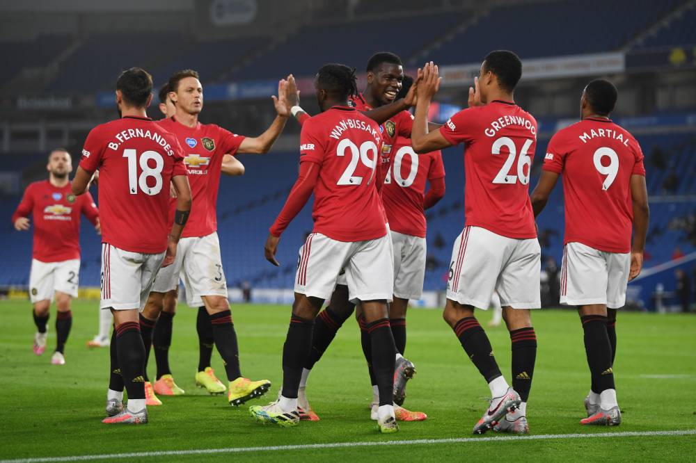 ماتيتش (يسار ) يحتفل بهدف سانشو