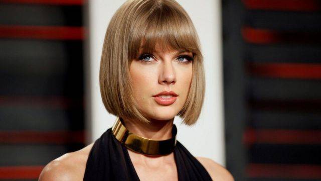 نجمة أمريكية تهدد ليون الفرنسي بالهبوط