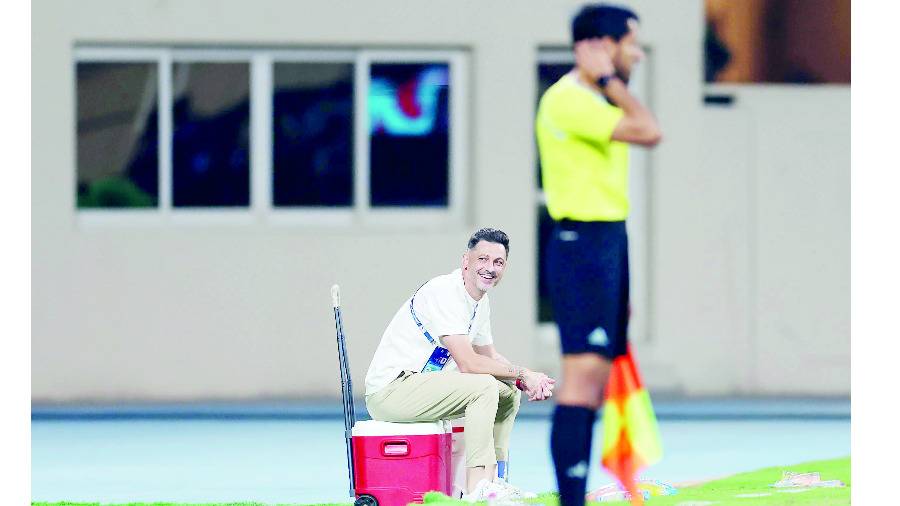 5651271-1رادوي خلال مباراة البطائح وبني ياس