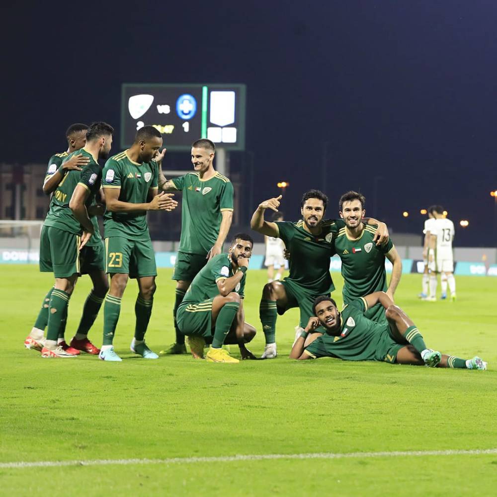 فرحة لاعبي خورفكان