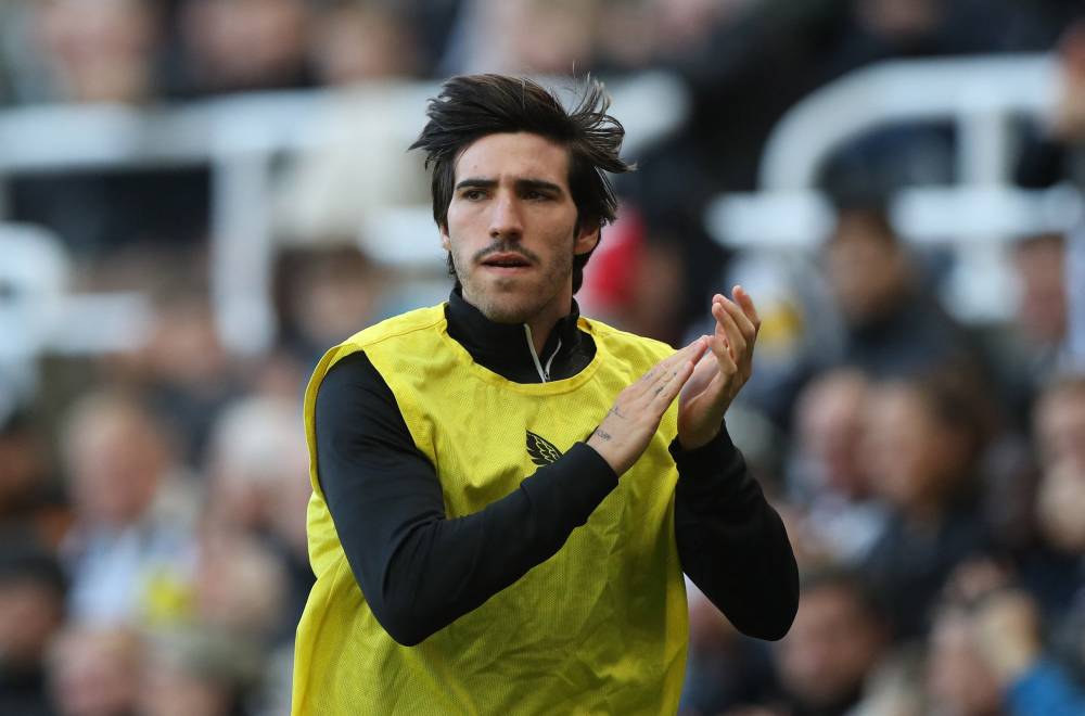 تونالي موقوف حتى نهاية أغسطس