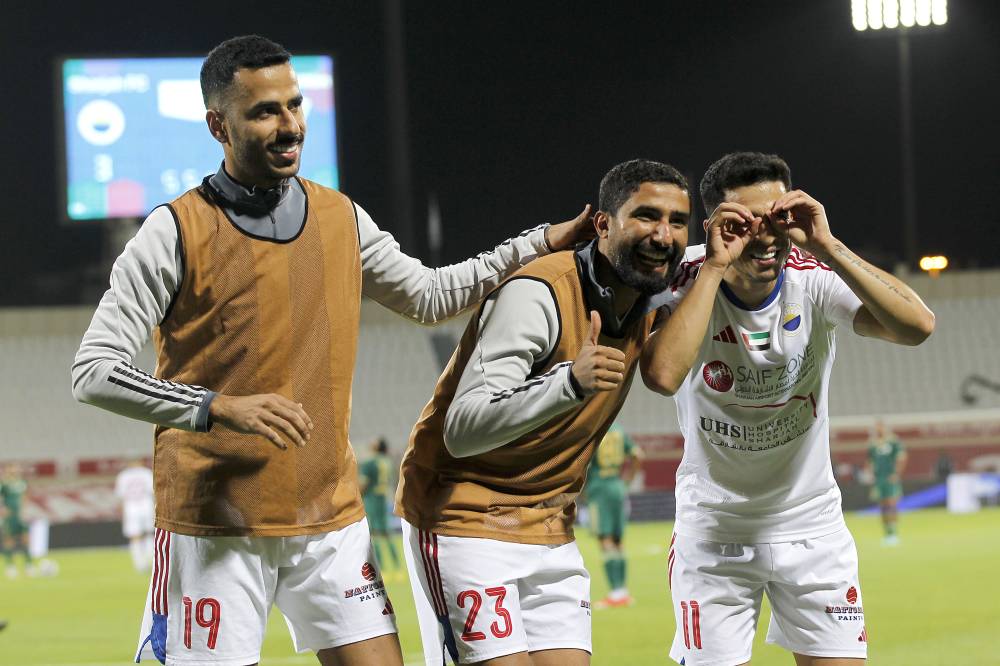دوري ادنوك الشارقة خور فكان ملعب الشارقة تصوير يوسف الامير