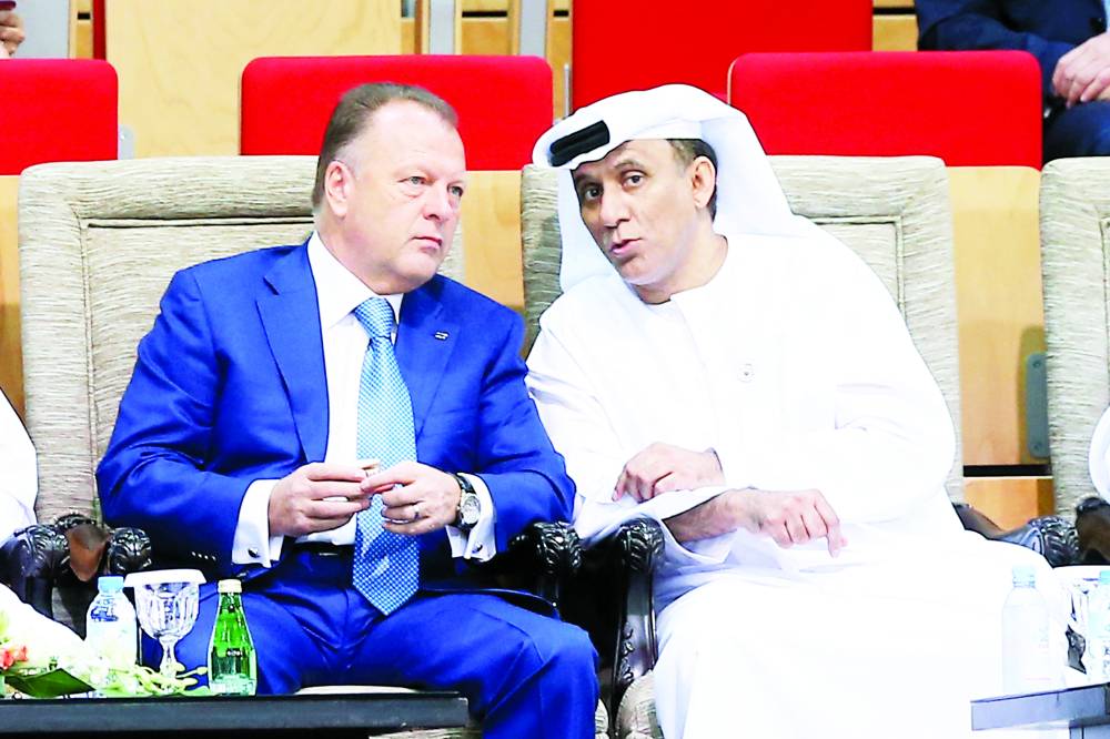 محمد بن ثعلوب وفايزر