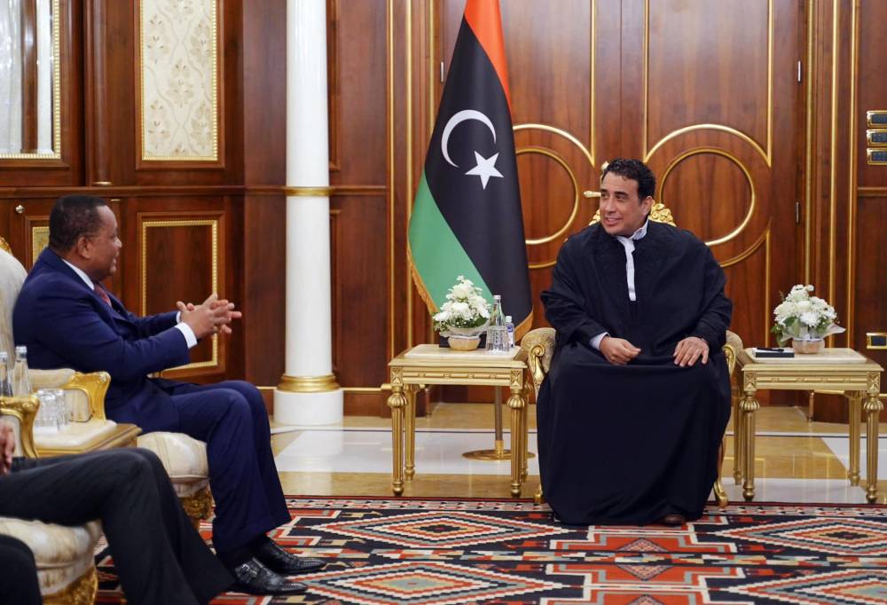 المنفي خلال استقباله وزير الشؤون الخارجية والفرانكفونية والكونغوليين(وال)