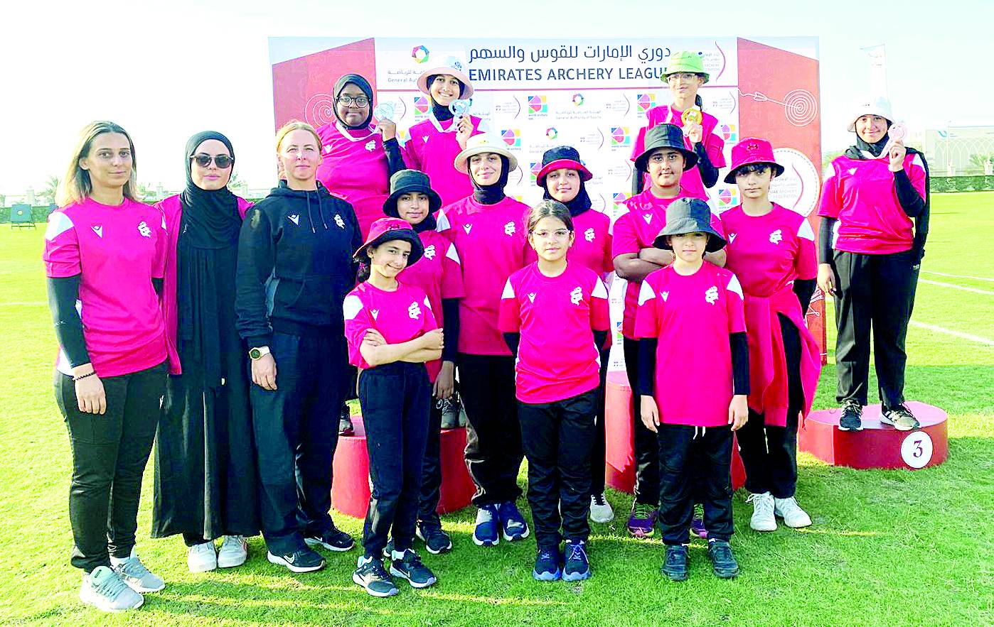 من تتويج الفائزين