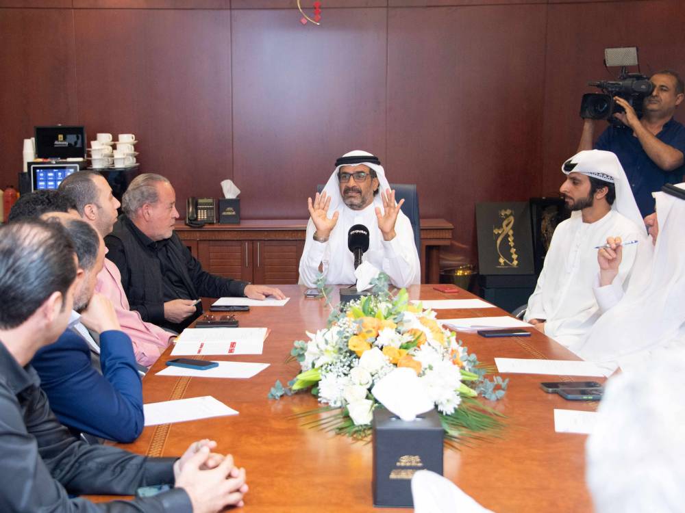 عبد الله بن دلموك يتحدث في المؤتمر الصحفي