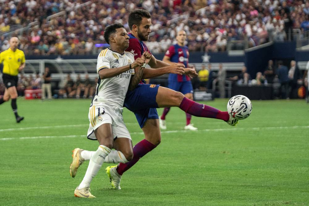 أوروبا على عتبة ثورة كروية.. «ويفا» يجدد رفضه للدوري السوبر.. والريال وبرشلونة يرحبان