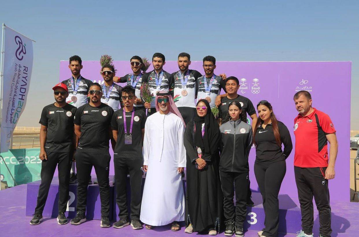 أبطال الإمارات على منصة التتويج