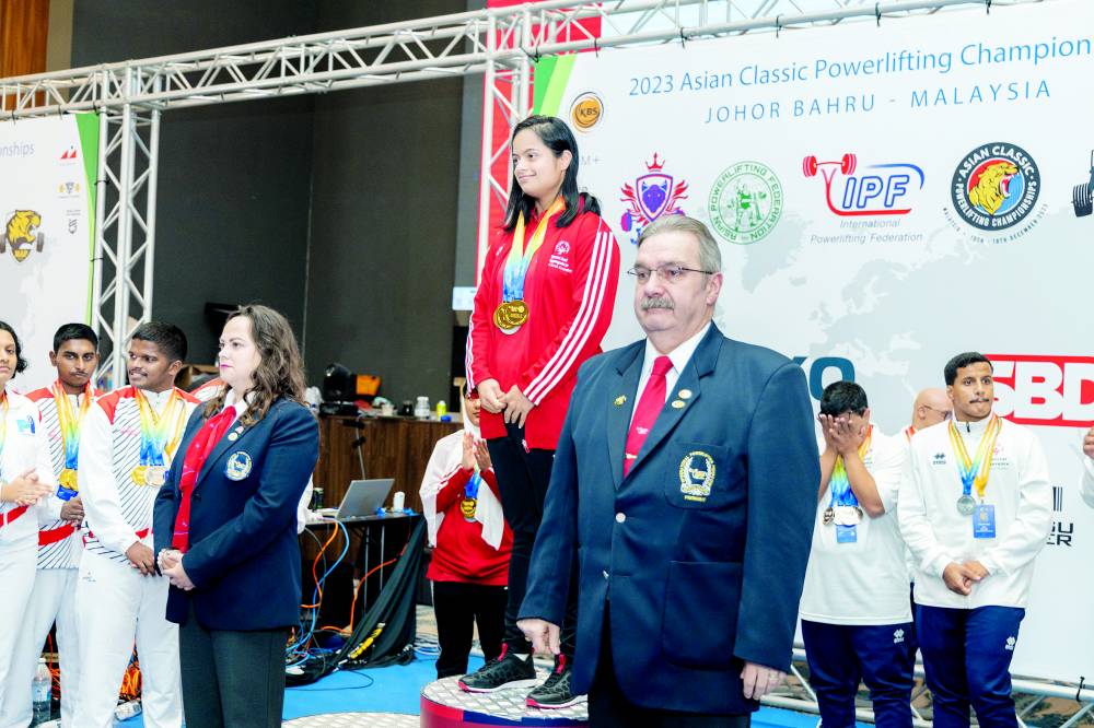 خلال تتويج الفائزات