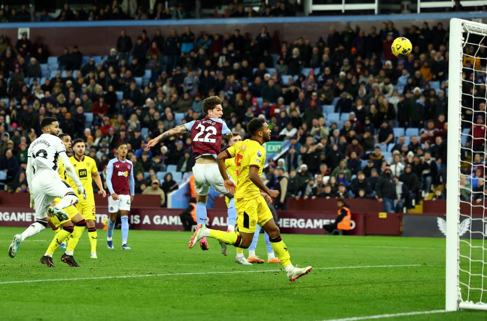 شيفيلد يحرم أستون فيلا من صدارة «البريميرليج»