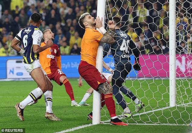 لماذا سخر دزيكو من إيكاردي بعد طلبه ركلة جزاء؟