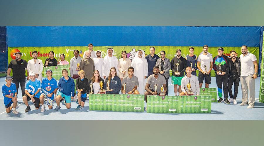  سانيا ميرزا وأحمد سالم وناصر المرزوقي وسيف محمد وحذيفة إبراهيم وخالد العامري مع الفائزين 