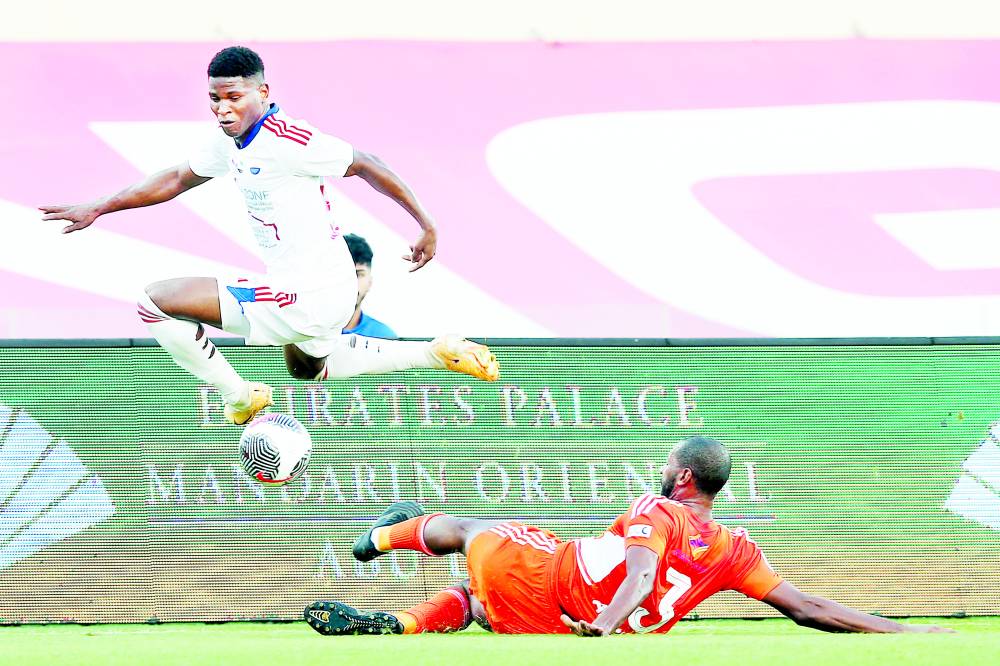 من مباراة الشارقة وعجمان في الدوري (تصوير: يوسف الأمير)