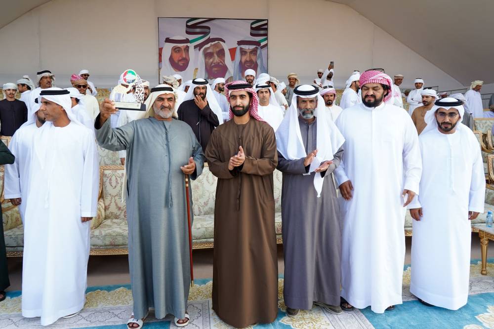  صقر بن سعود يتوج الفائزين