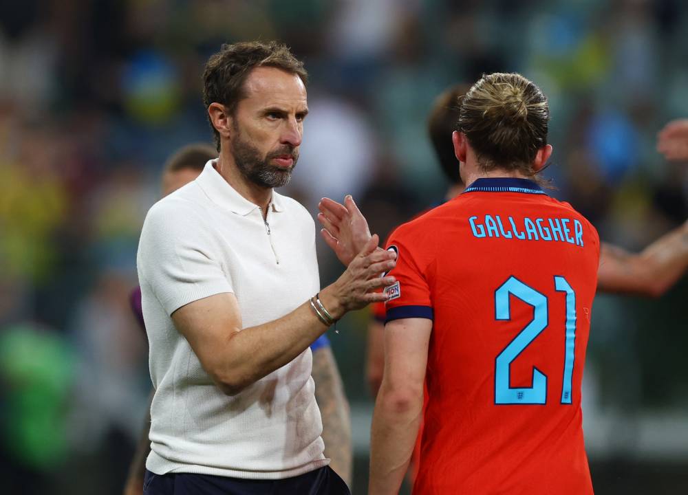 ساوثجيت يلمح لاستعداده تدريب نادٍ إنجليزي