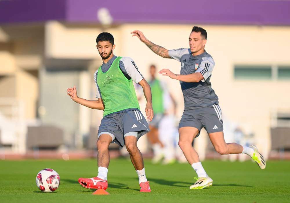 كايو والعطاس خلال تدريبات «الأبيض»