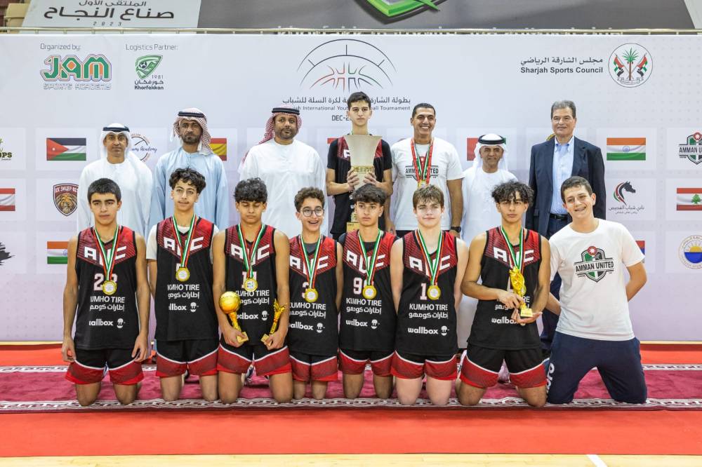 عيسى هلال والمطوع والنقبي والحصان مع الفائزين