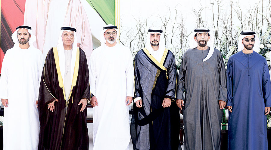 سعود بن صقر وخالد بن محمد ومحمد بن سعود وجانب من الحضور والعريس