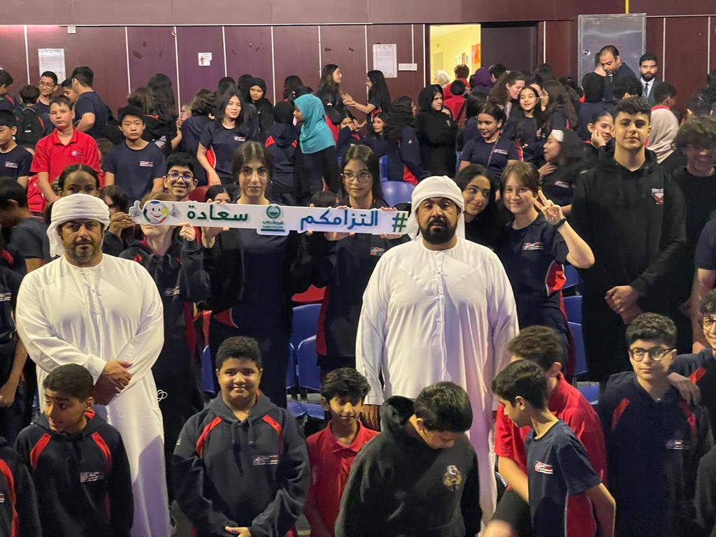 صورة جماعية للمشاركين في البرنامج التوعوي