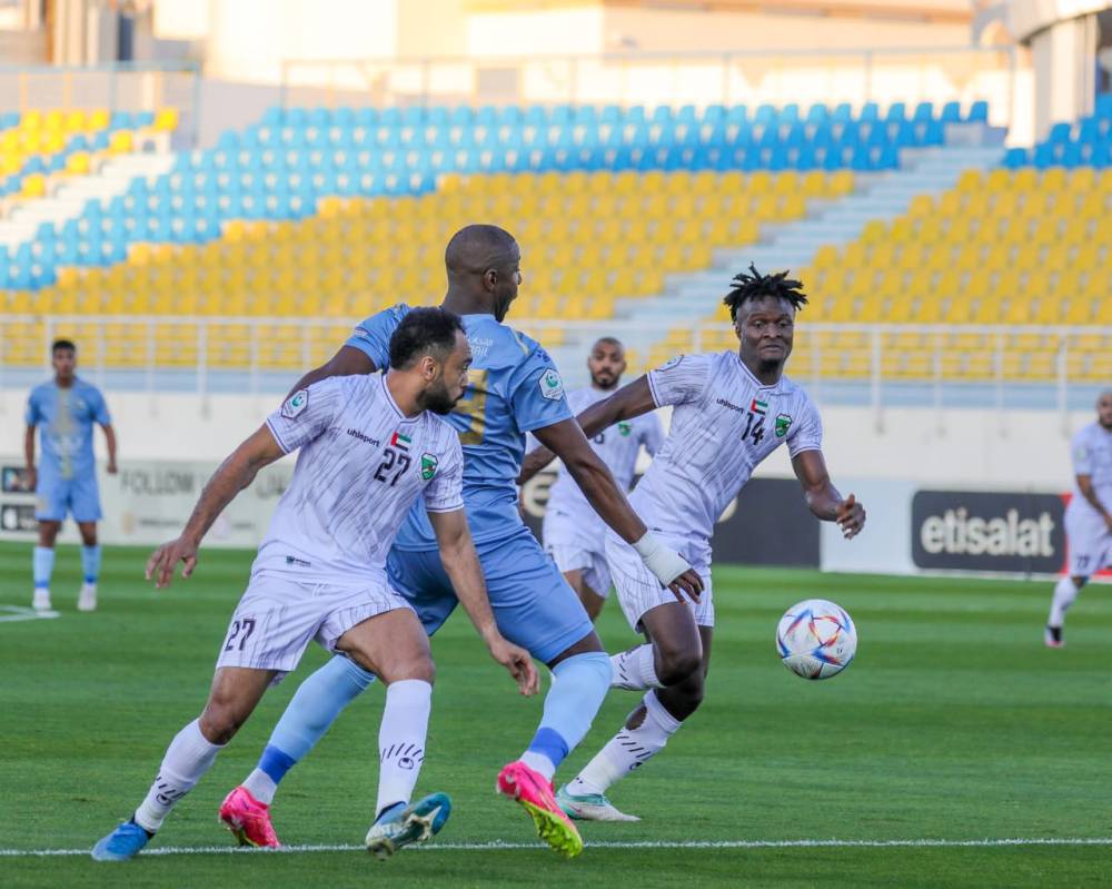 4 مباريات في دوري الأولى السبت