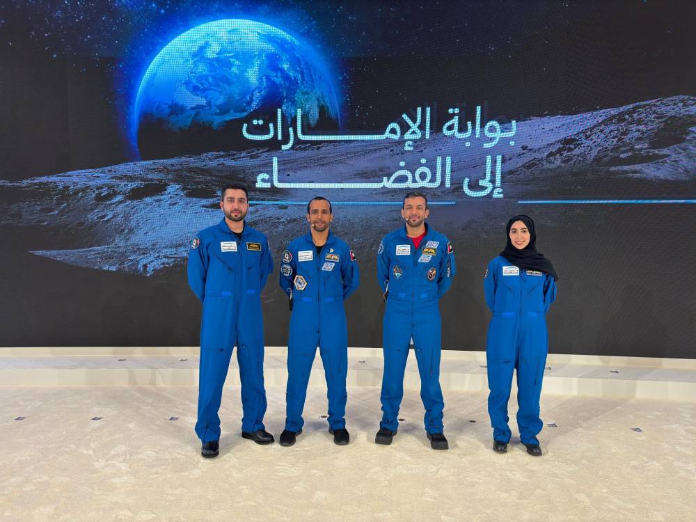 رواد الفضاء الإماراتيون