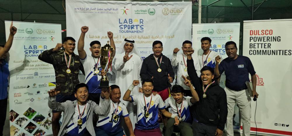 خلال تتويج الفائزين