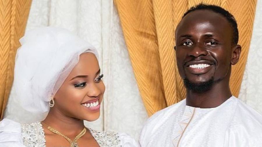 تعرف إلى زوجة ماني وكيف تعرف عليها؟