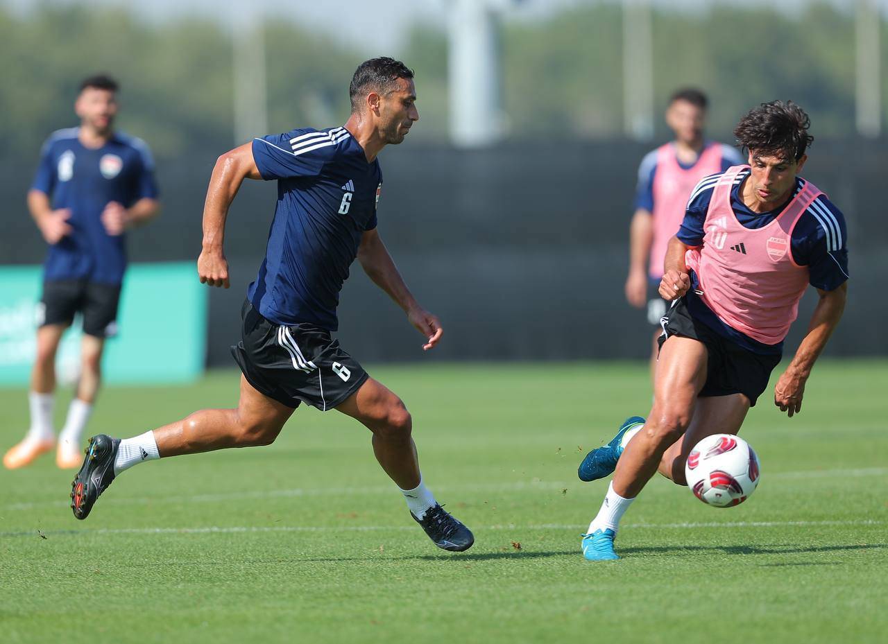 «أسود الرافدين» يختتم تدريباته في أبوظبي ويتوجه إلى قطر