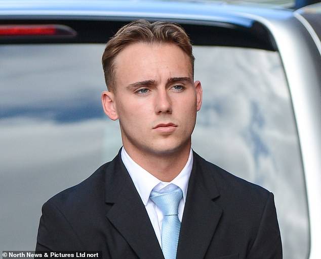 دياموند يغادر جلسة المحكمة 