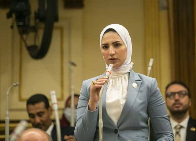 نائبة مصرية ترد على اتهامها بالغش في امتحان جامعي