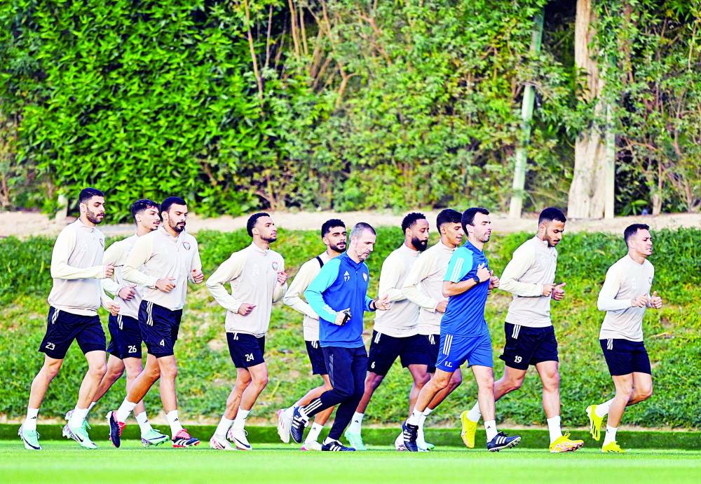 «الأبيض» يدخل مباراة فلسطين بحماس كبير