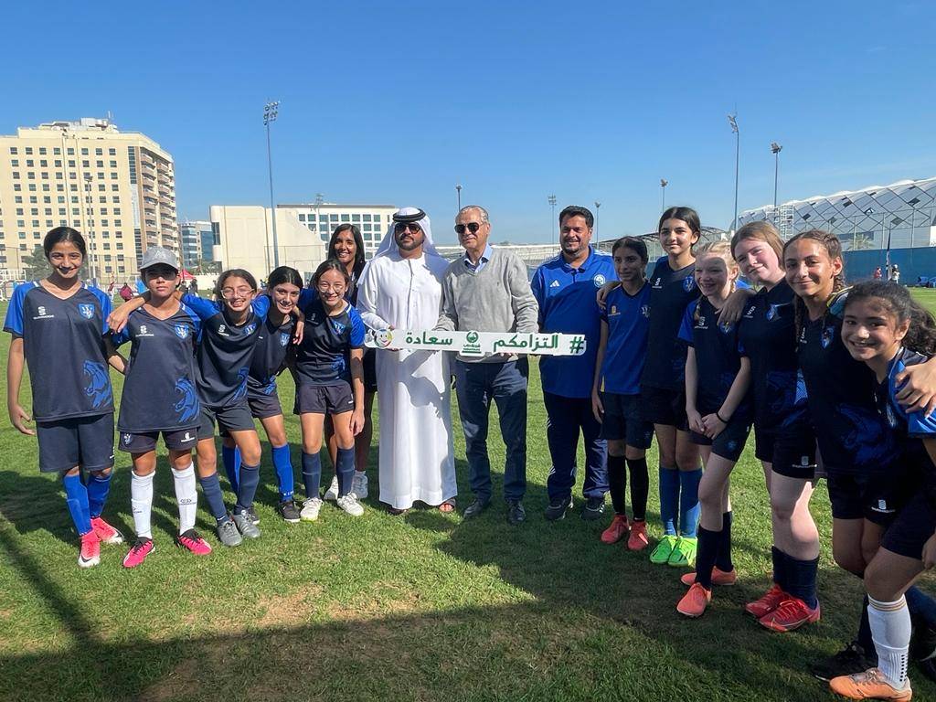 شرطة دبي تنظم برنامجاً توعوياً حول مبادرة التزامكم سعادة 