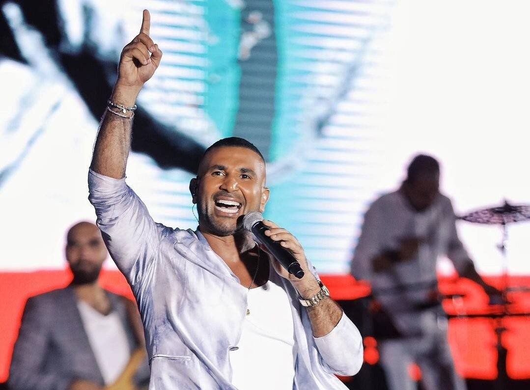 القرية العالمية تستضيف أحمد سعد
