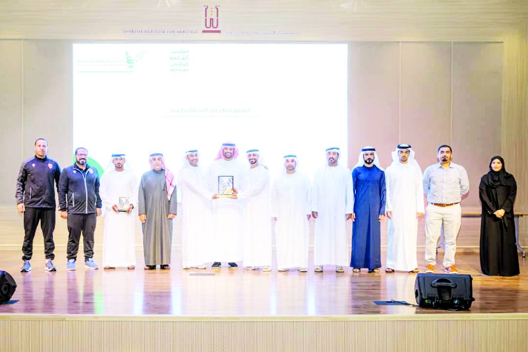 عيسى هلال يتوج الفائزين