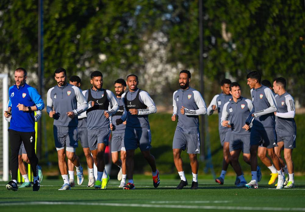 المنتخب الإماراتي يتطلع للفوز على إيران
