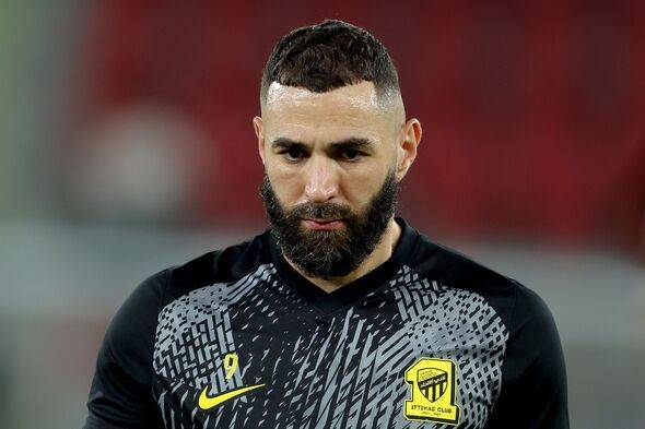 بنزيمة يطلب الرحيل عن اتحاد جدة