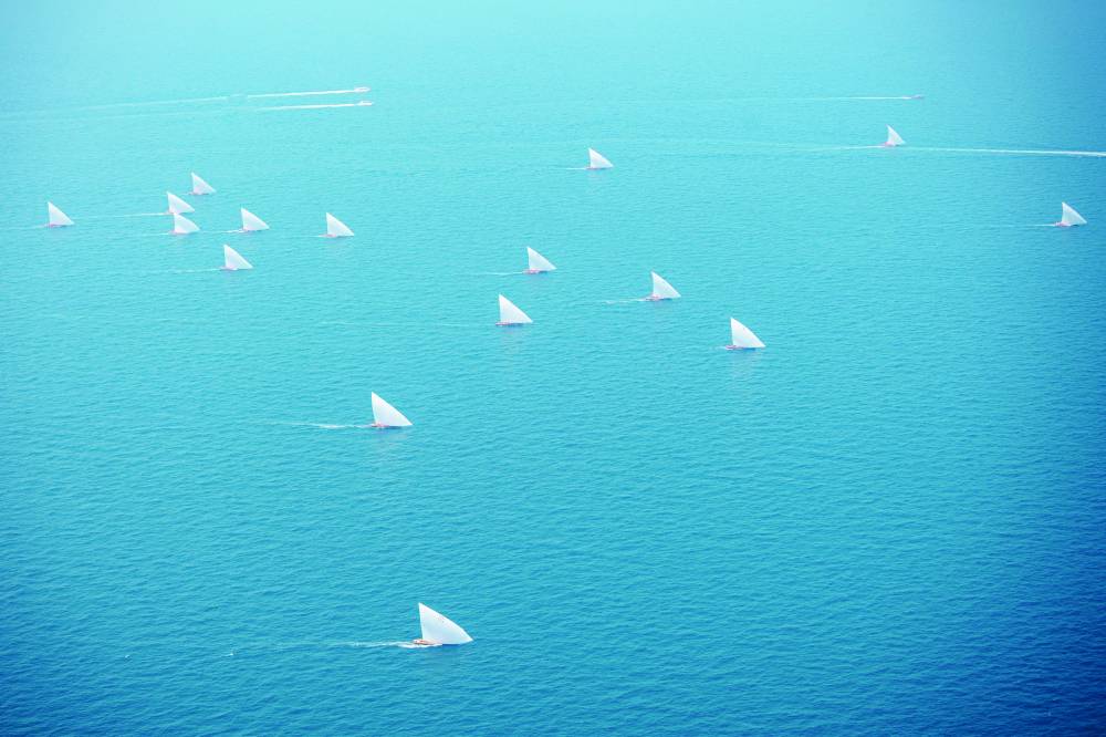  تأجيل سباق مهرجان أبوظبي البحري للمحامل الشراعية