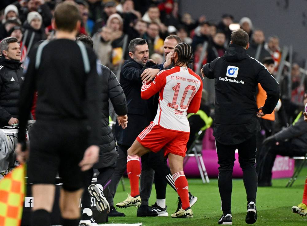 مدرب يضرب لاعباً في الدوري الألماني