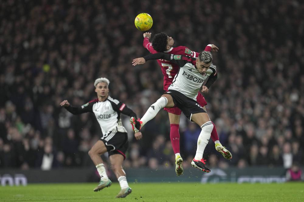 نهائي جميل لكأس الرابطة بين ليفربول وتشيلسي