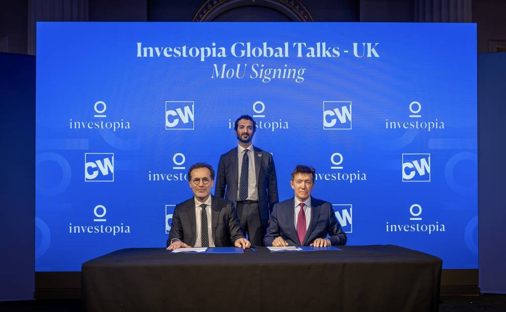 بن طوق متحدثاً في إنفستوبيا