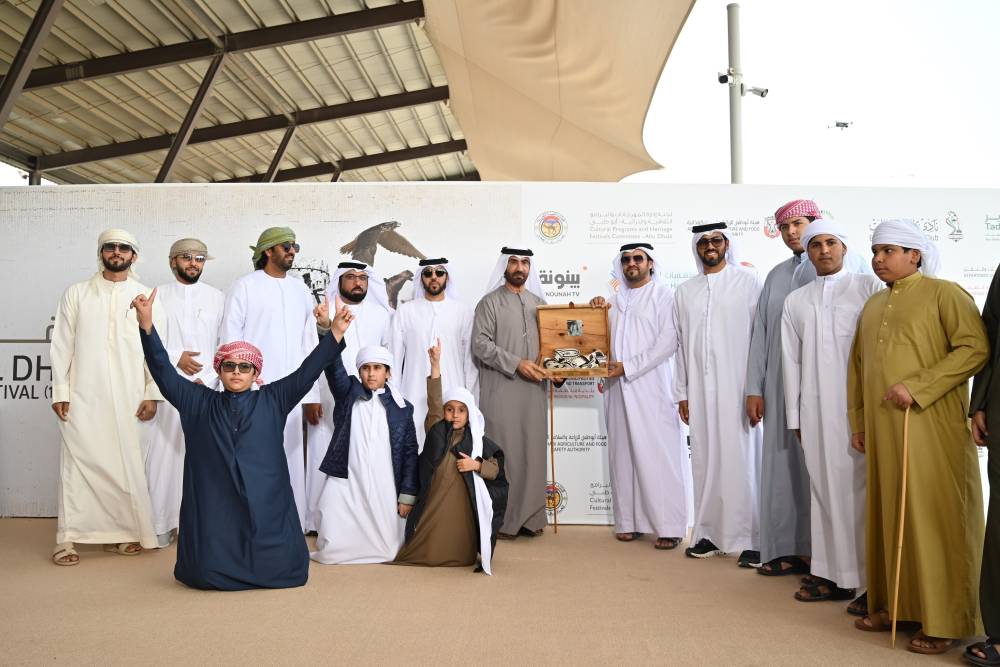 منافسات قوية في مزاينة الإبل بمهرجان الظفرة