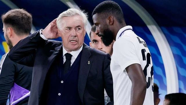 أنشيلوتي يؤجل قراره بشأن مشاركة روديجر بقمة ريال مدريد وأتليتيكو الأحد