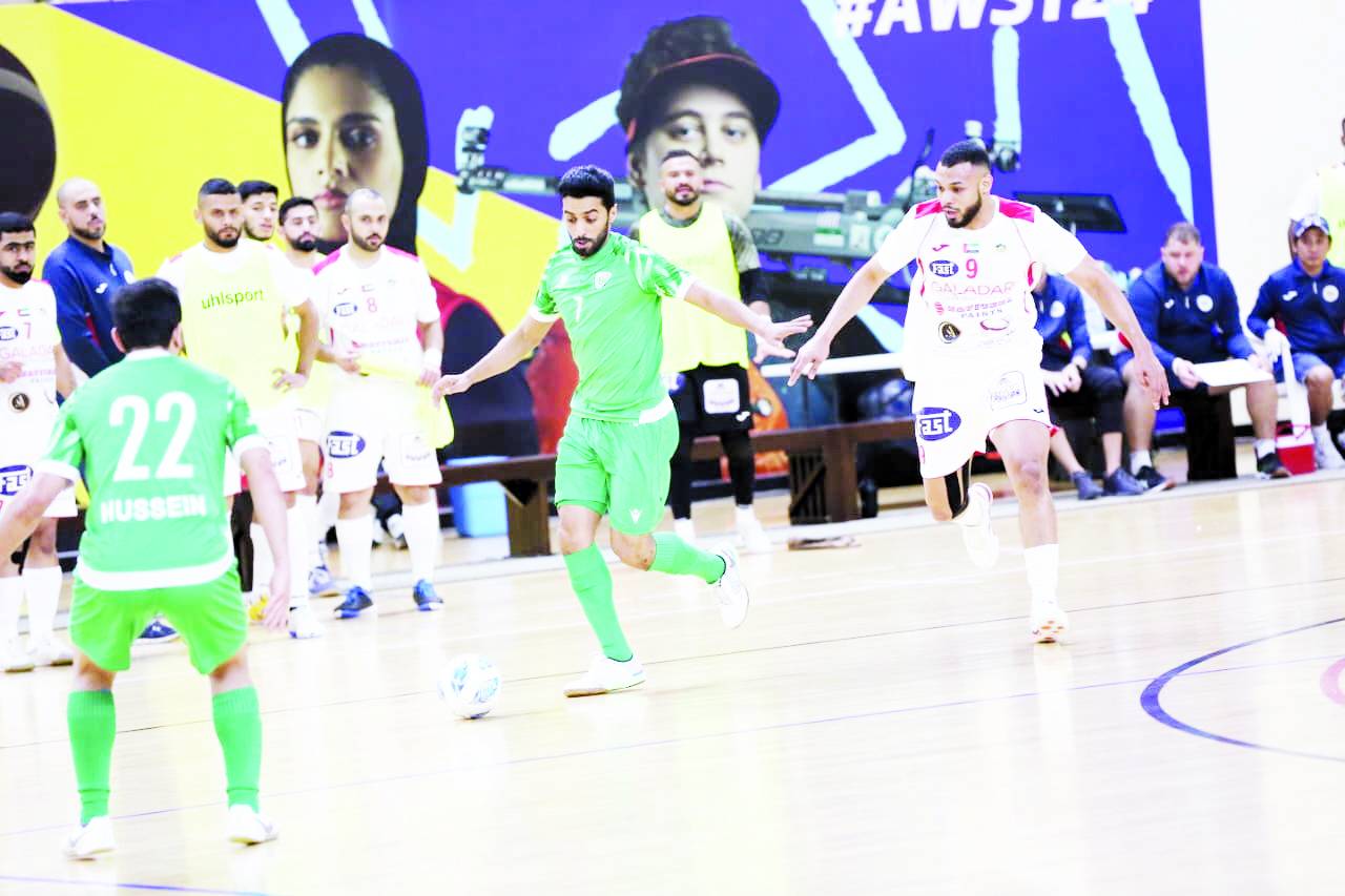 من مباراة خورفكان والبطائح