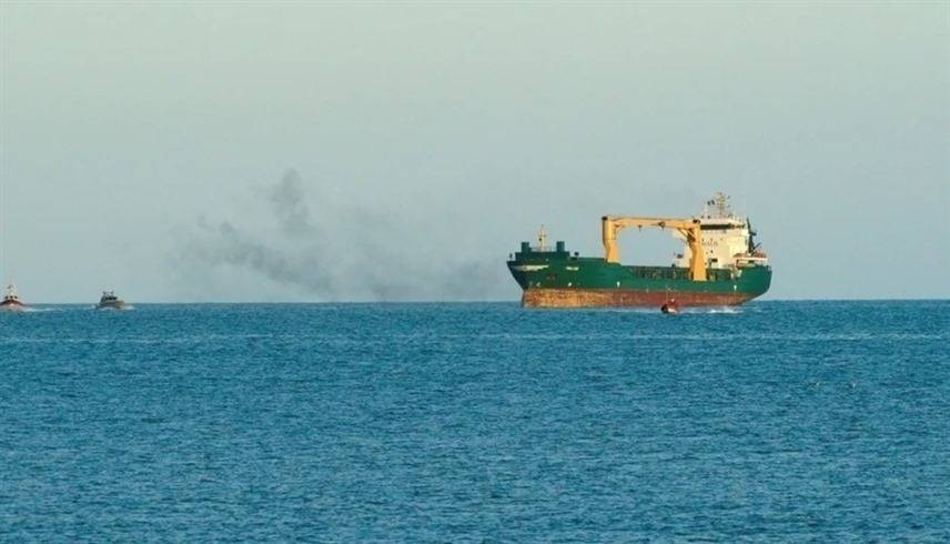 سفينة شحن تعرضت لهجوم على بعد 70 كلم من سواحل الحديدة