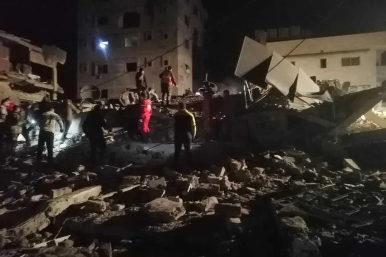 سوريا.. قتلى وجرحى في قصف جوي إسرائيلي على حمص