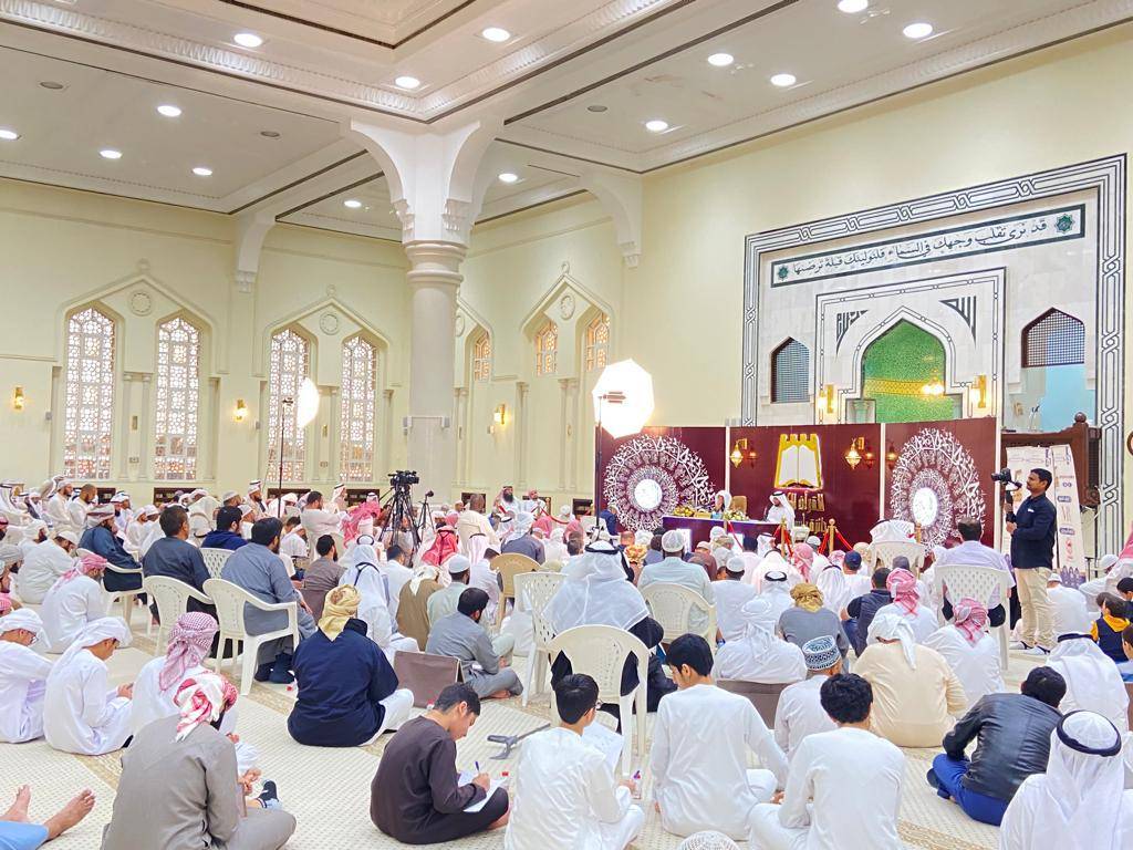  إحدى محاضرات الجائزة 