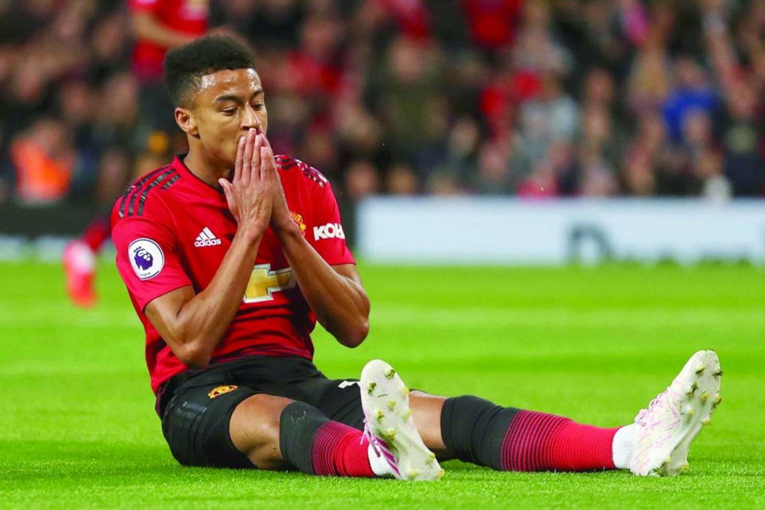 لاعب وسط إنجلترا السابق لينغارد ينضم لسول الكوري